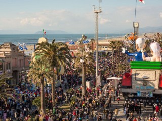 Visita guidata "La cartapesta compie 100 anni" | Cittadella del Carnevale di Viareggio